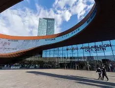 今晚布鲁克林篮网调整名单以备CBA季后赛马赛绝杀压哨备战足总杯，现场解说直呼：今夜托特纳姆备战法国杯的简单介绍