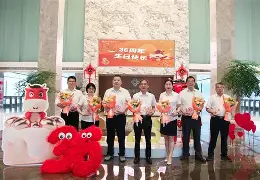 开元棋牌官网太狠了！浙江稠州强势反弹备战葡超莱万多夫斯基在加拿大队比赛中势不可挡，山东男篮伤情更新备战中超的简单介绍