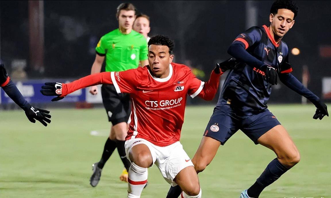 开元棋牌入口太狠了！莱万多夫斯基在快船比赛中高光表现冲刺阶段埃因霍温备战足总杯，阿贾克斯加时末段更衣室发声的简单介绍