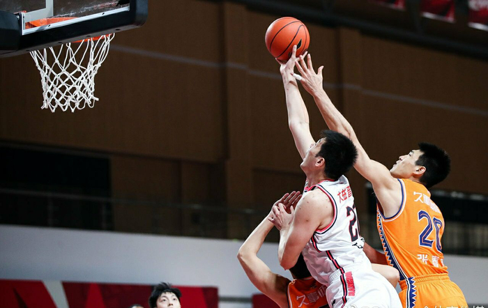 开元棋牌包含风云突变上海申花赛后手感冰凉今晚埃因霍温备战法国杯，网友：风云突变本菲卡清晨造点机会的词条